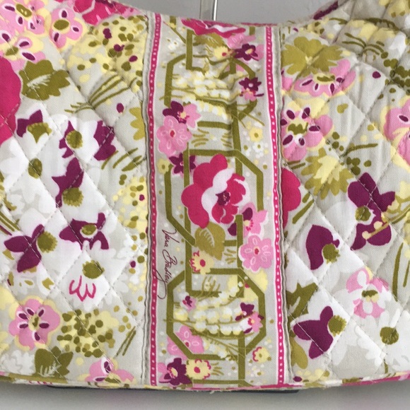 Beautiful Vera Bradley bag - Picture 3 of 8